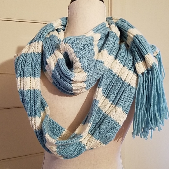 Accessories - 🧣Long Knit Scarf